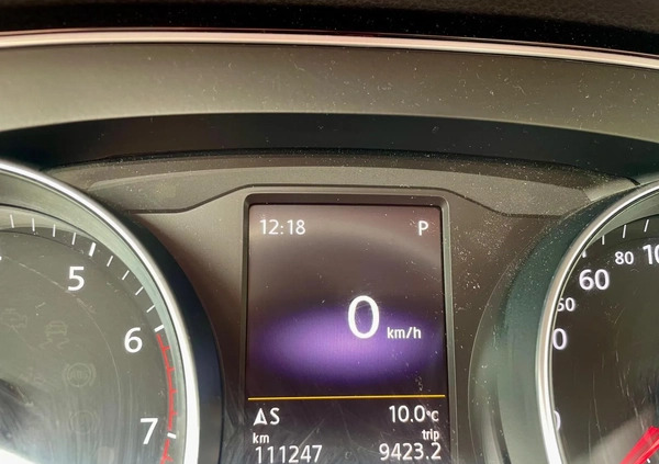 Volkswagen Passat cena 63900 przebieg: 111847, rok produkcji 2016 z Poznań małe 407